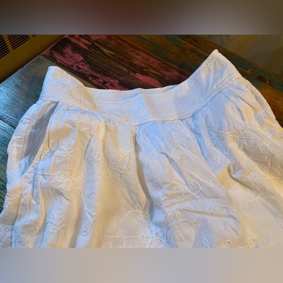Embroidered Cotton Skirt - Picture 4 of 10